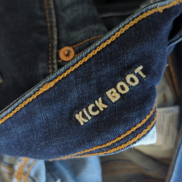 American Eagle Outfitters bootcut jeans - Picture 5 of 7